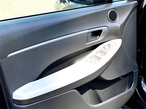 Used 2023 Hyundai Sonata SE w/ Cargo Package image 11