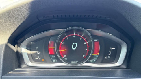 Used 2015 Volvo V60 T5 Premier image 10
