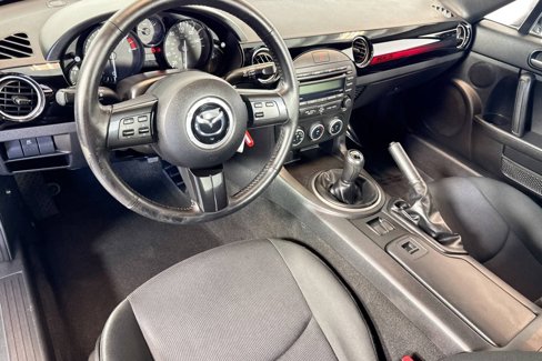 Used 2015 MAZDA MX-5 Miata Club image 9