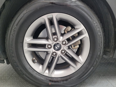 Used 2018 Hyundai Santa Fe Sport image 31