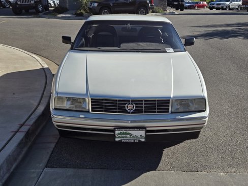 Used 1991 Cadillac Allante image 2