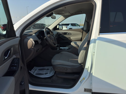 Used 2020 Chevrolet Traverse LT image 12