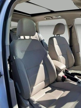 Used 2015 Volkswagen Golf TDI SE image 13