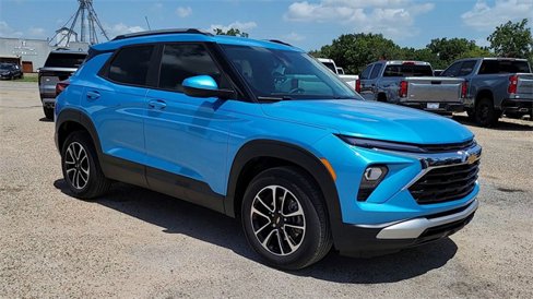 Certified 2025 Chevrolet TrailBlazer LT w/ Convenience Package image 2