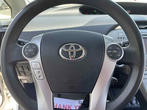 Used 2012 Toyota Prius Plug-In Hybrid image 18