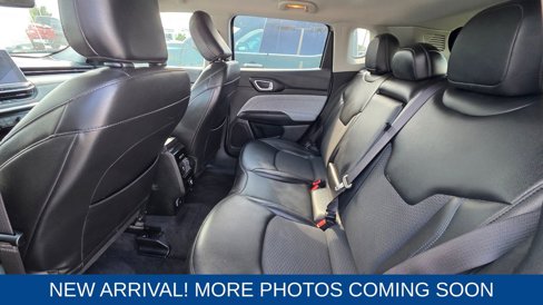 Used 2022 Jeep Compass Latitude image 9