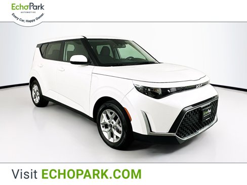Used 2023 Kia Soul LX w/ LX Technology Package image 1