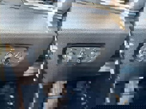 Certified 2020 Chevrolet Traverse LT w/ Driver Confidence II Package image 17