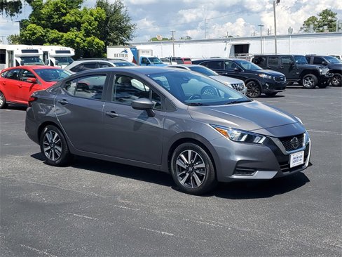 Used 2022 Nissan Versa SV image 31