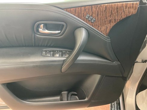 Used 2017 Nissan Armada Platinum image 35
