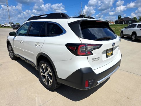 Used 2022 Subaru Outback Limited image 3