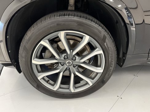 Used 2018 Volvo XC90 T5 Momentum w/ Convenience Package image 44