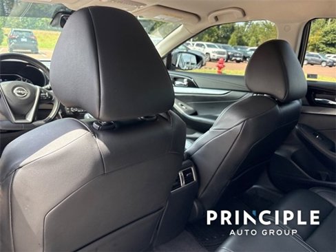 Used 2023 Nissan Maxima SV w/ Floor Mat Group image 15