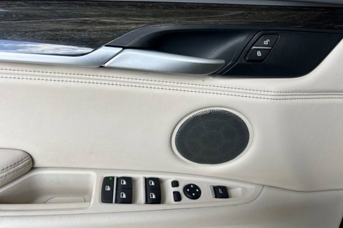 Used 2015 BMW X5 xDrive35i image 11