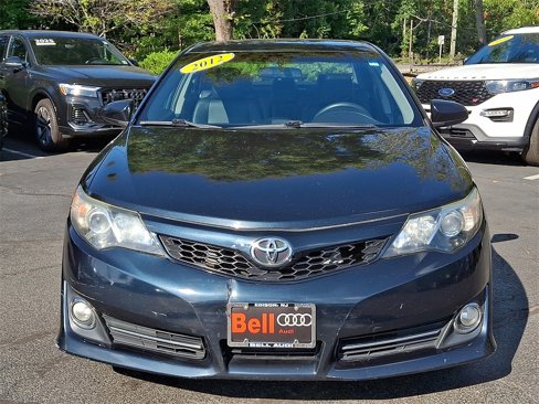 Used 2012 Toyota Camry L image 8