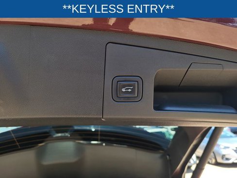 Used 2022 Cadillac XT4 Premium Luxury w/ Technology Package image 8