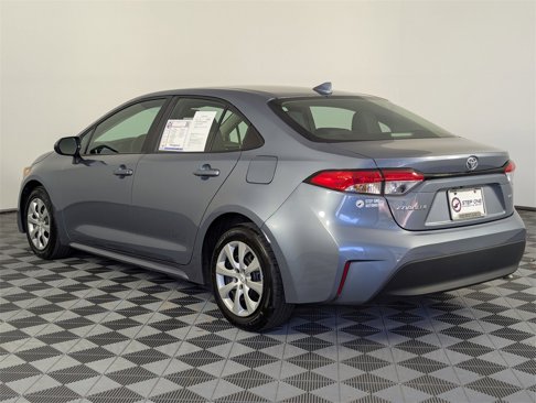 Used 2024 Toyota Corolla LE image 5