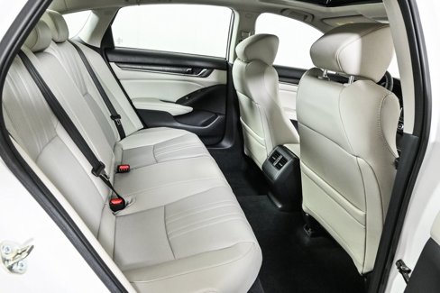 Used 2020 Honda Accord Touring image 22
