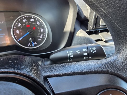 Used 2019 Toyota RAV4 LE image 17