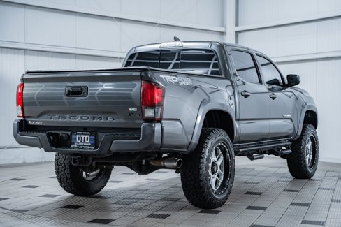 Used 2019 Toyota Tacoma TRD Off-Road image 8