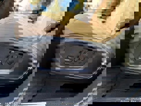 Used 2021 Ford Explorer Limited image 26