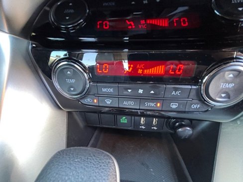 Used 2024 Mitsubishi Eclipse Cross SE image 16