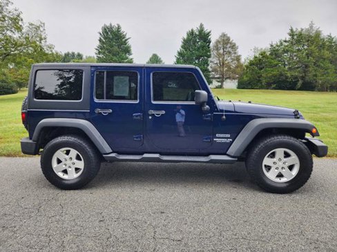 Used 2013 Jeep Wrangler Unlimited Sport image 5