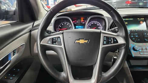 Used 2016 Chevrolet Equinox LTZ w/ Enhanced Convenience Package image 21