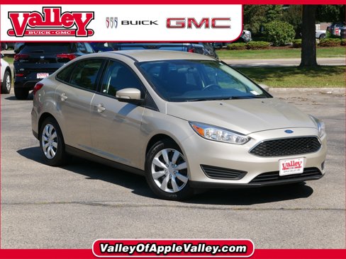 Used 2017 Ford Focus SE w/ SE Winter Package image 1