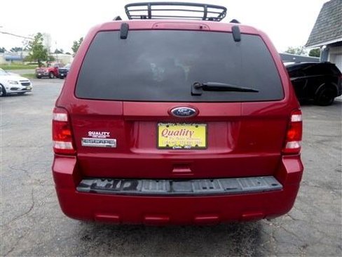 Used 2010 Ford Escape XLT image 7