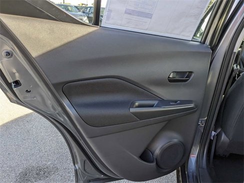 Used 2024 Nissan Kicks S image 19