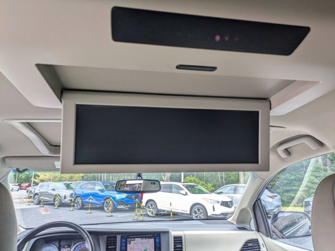 Used 2015 Toyota Sienna XLE Premium image 24