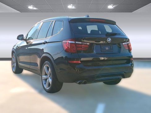Used 2017 BMW X3 sDrive28i image 3