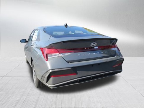 New 2025 Hyundai Elantra Sport image 7