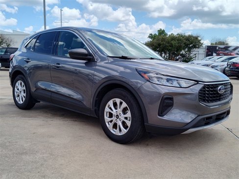 Used 2023 Ford Escape Active w/ Cold Weather Package image 16