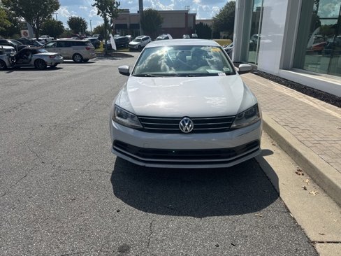Used 2017 Volkswagen Jetta S image 3