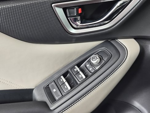 Used 2024 Subaru Forester Limited image 24