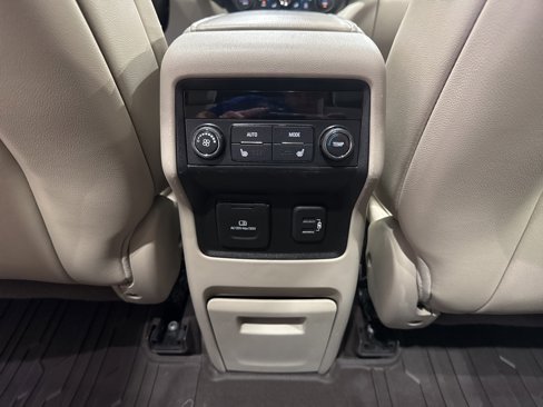 Used 2019 GMC Acadia Denali image 38