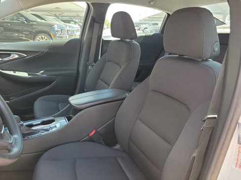 Used 2024 Chevrolet Malibu LT image 11