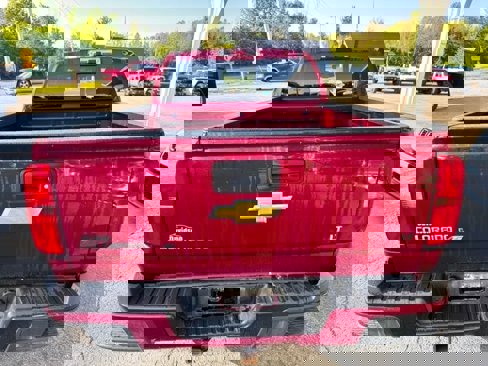 Used 2018 Chevrolet Colorado LT w/ LT Convenience Package image 4