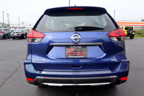 Used 2018 Nissan Rogue S image 24
