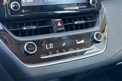 Used 2022 Toyota Corolla LE image 19