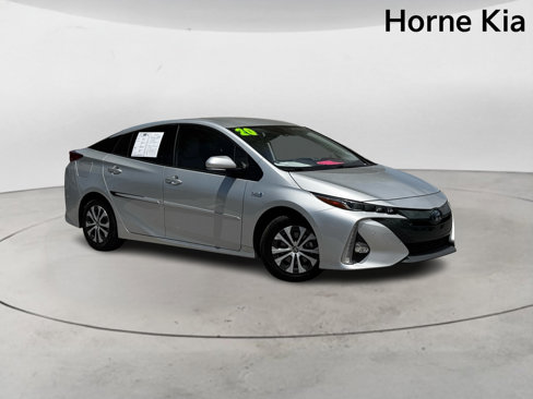 Used 2020 Toyota Prius Prime Limited image 2