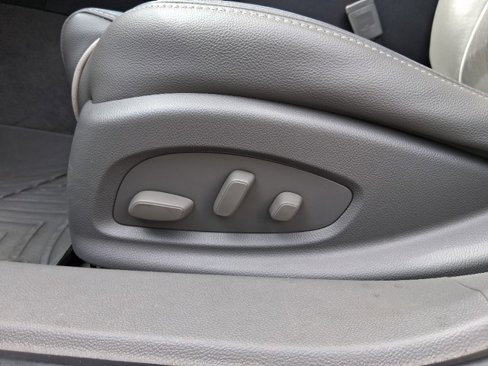 Used 2015 Chevrolet Impala LTZ image 12