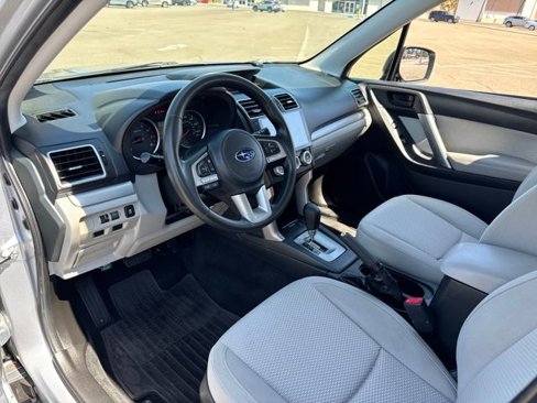 Used 2017 Subaru Forester 2.5i w/ Alloy Wheel Package image 7