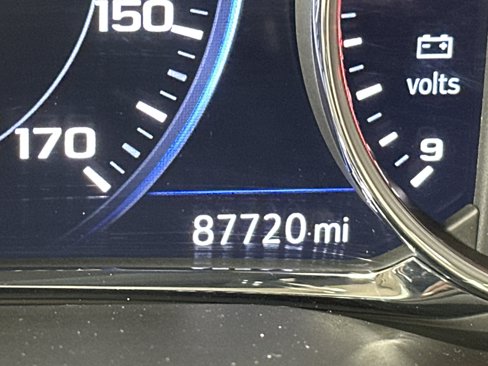 Used 2021 GMC Acadia Denali w/ Denali Ultimate Package image 5
