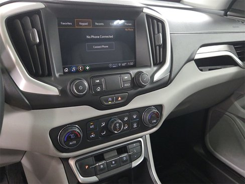 Used 2024 GMC Terrain SLT image 24