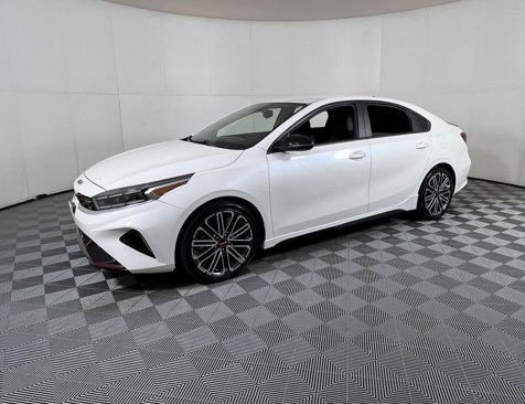 Used 2023 Kia Forte GT image 2