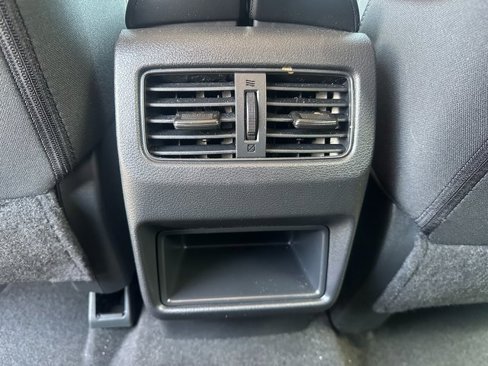 Used 2024 Nissan Rogue S image 18