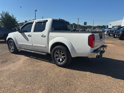 Used 2019 Nissan Frontier SL image 3